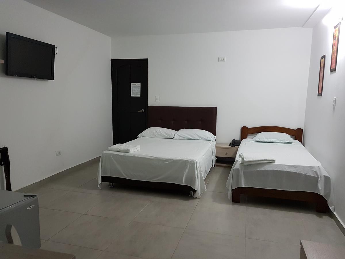 Hotel Plaza Real Montelibano Luaran gambar