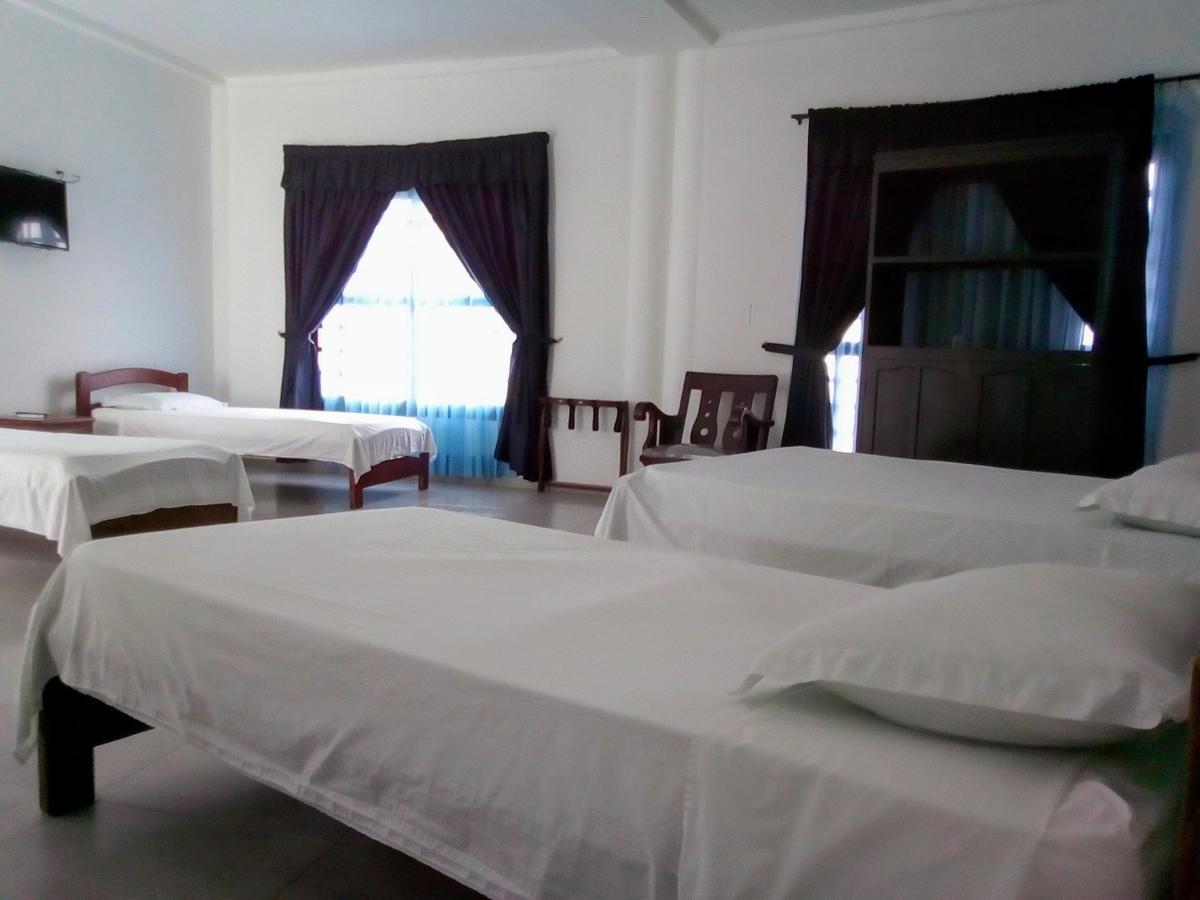 Hotel Plaza Real Montelibano Luaran gambar