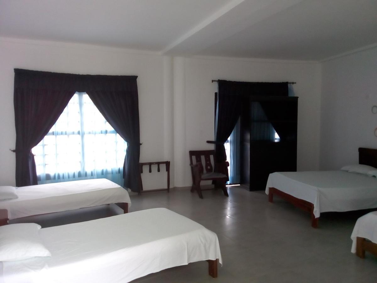 Hotel Plaza Real Montelibano Luaran gambar